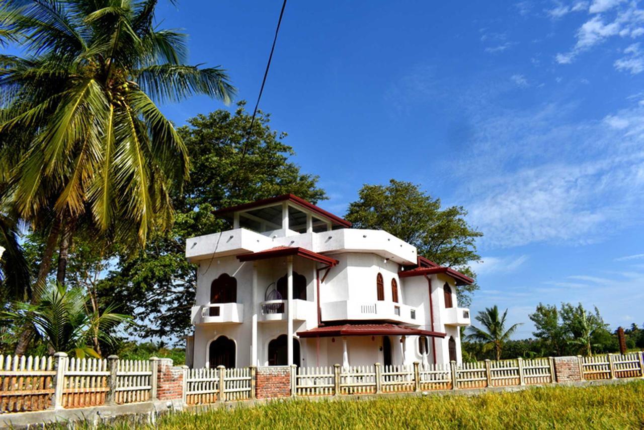 Green Heritage Holiday Resort มหิยันกานา ภายนอก รูปภาพ